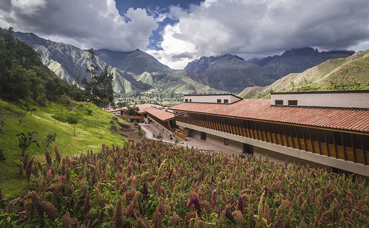 Iconic Courtyard View_webb